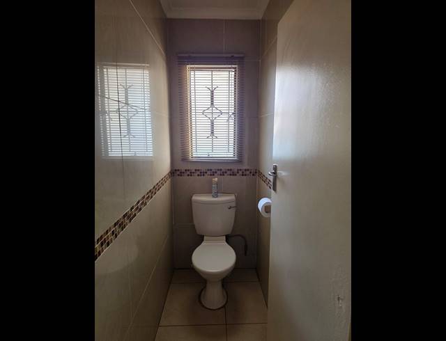 3 BEDROOM HOUSE FOR SALE IN MAHUBE VALLEY